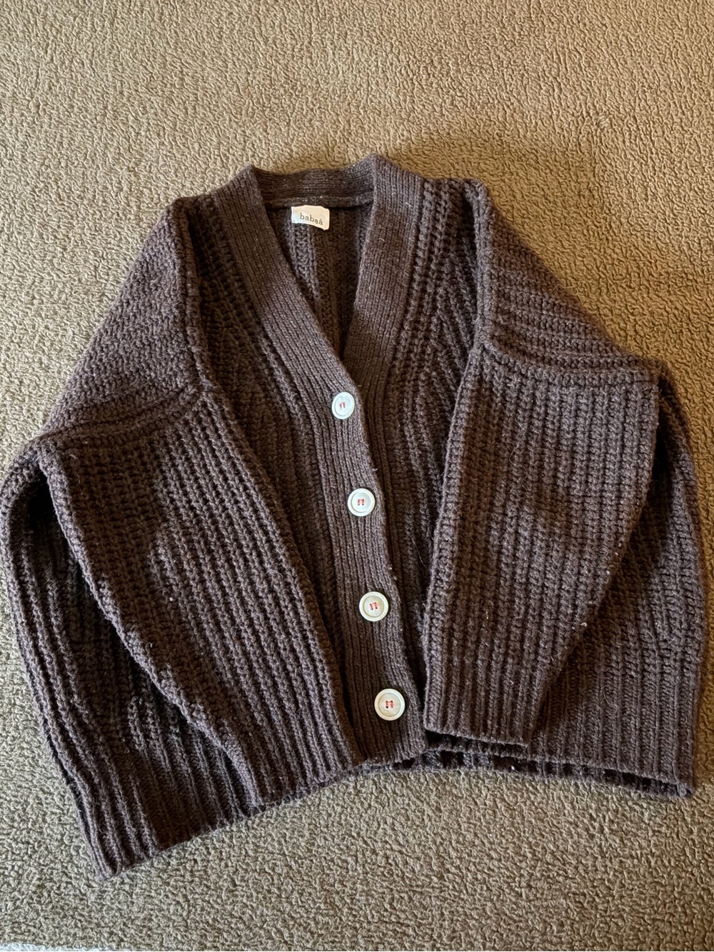 Babaa no19 Cardigan in Earth